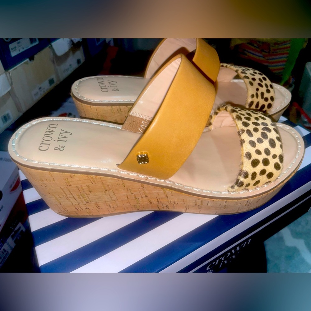 Wedge shoes